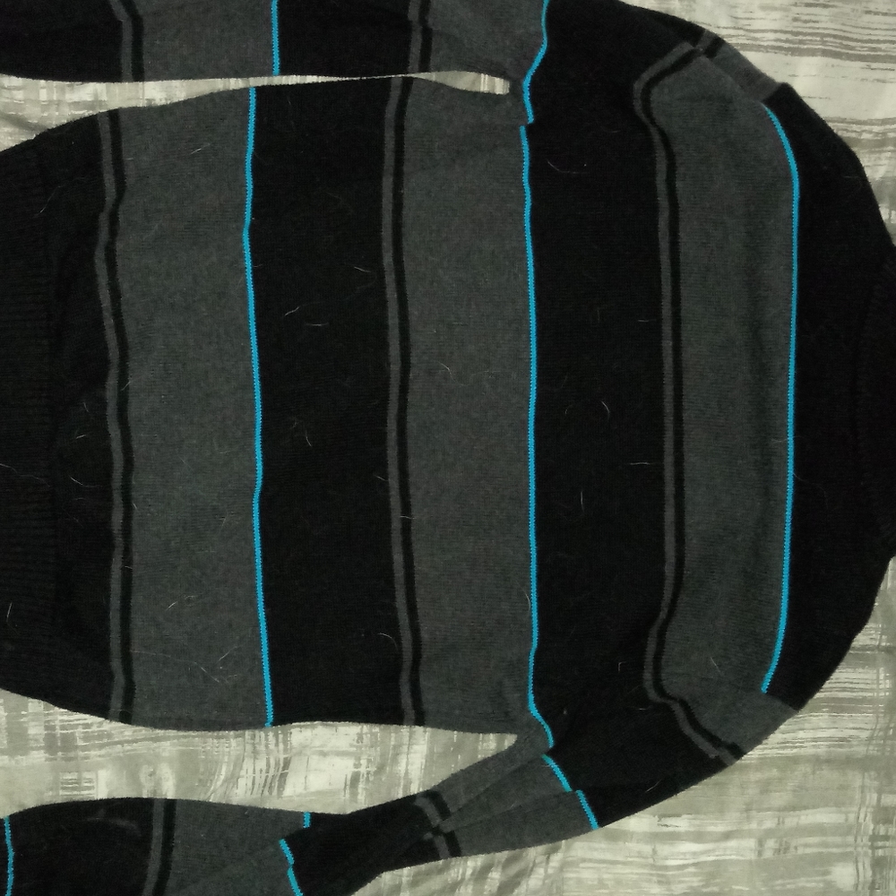 Boys sweater - Picture 2 of 2